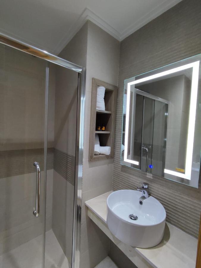Lotus Hotel Casanearshore Casablanca Buitenkant foto